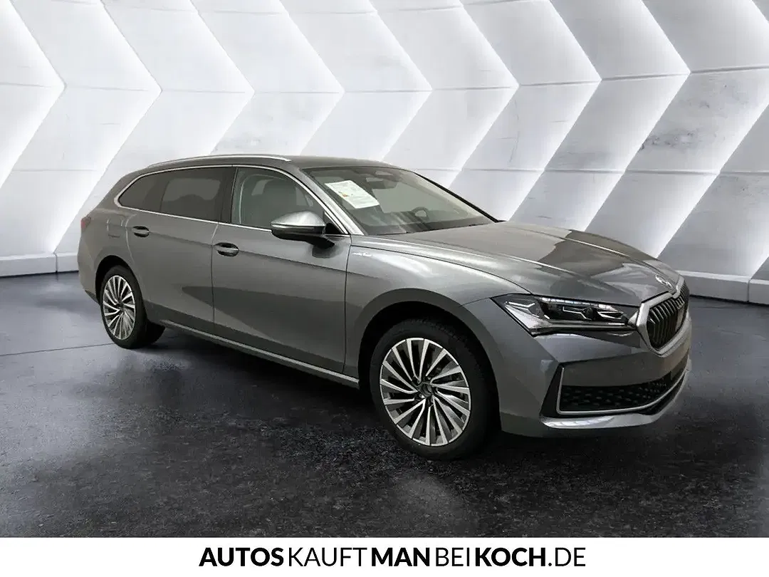 Skoda Superb - Thumbnail 4