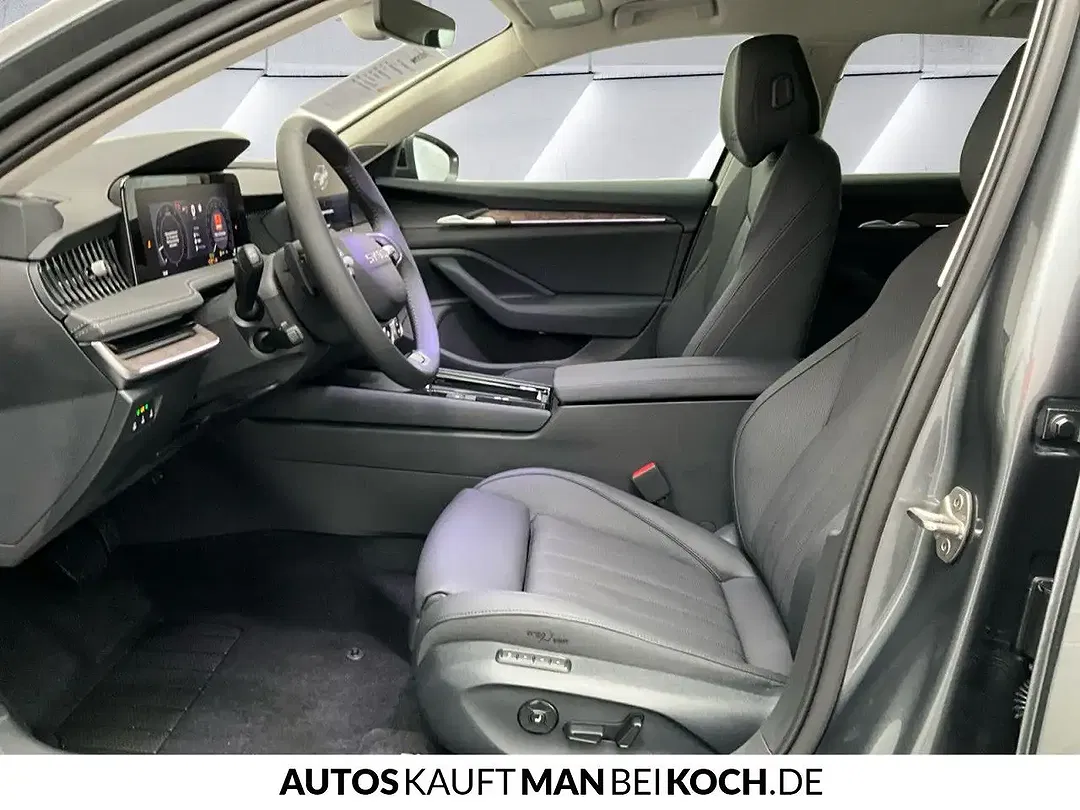 Skoda Superb - Thumbnail 5