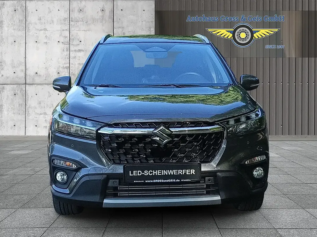 Suzuki S-Cross - Thumbnail 2