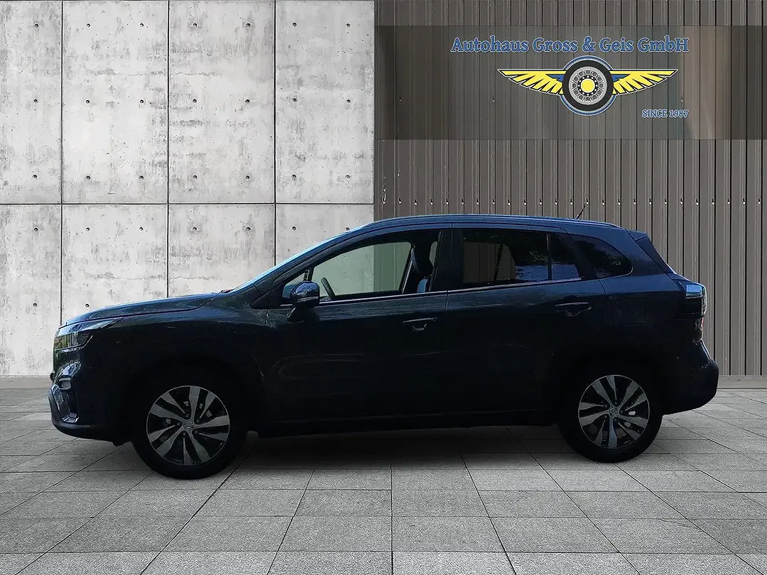 Suzuki S-Cross - Thumbnail 4