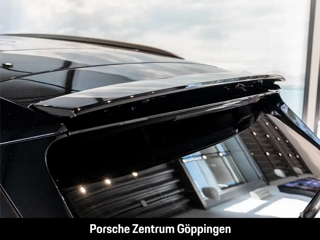 Porsche Cayenne - Thumbnail 12