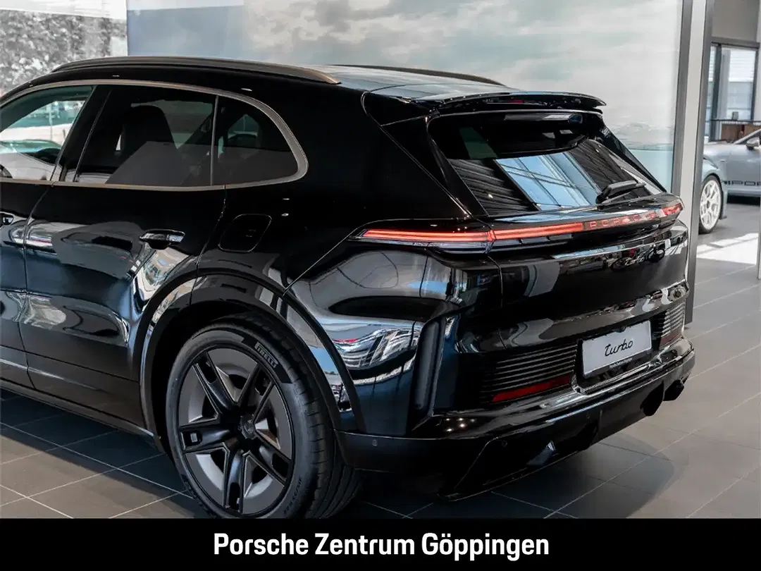 Porsche Cayenne - Thumbnail 8