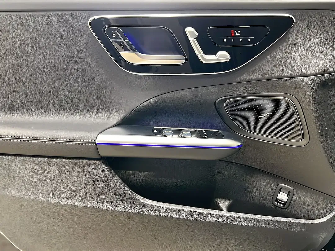 Mercedes-Benz C 220 - Thumbnail 13