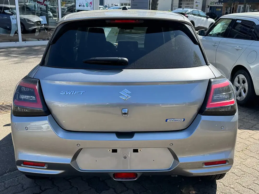Suzuki Swift - Thumbnail 4