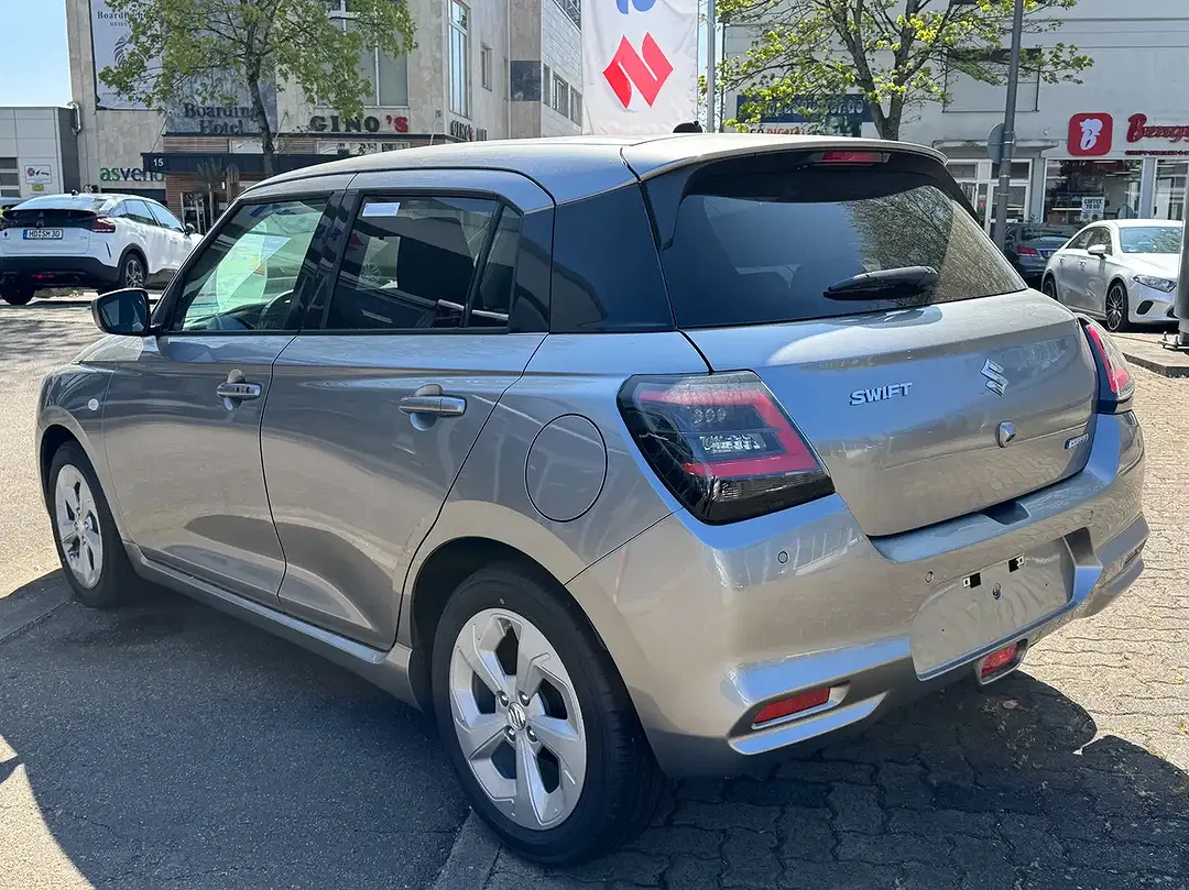Suzuki Swift - Thumbnail 5
