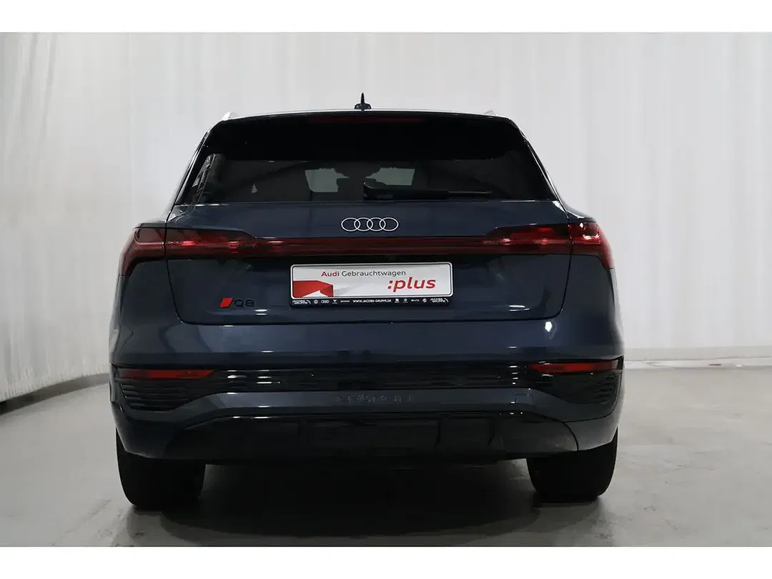 Audi Q8 - Thumbnail 4