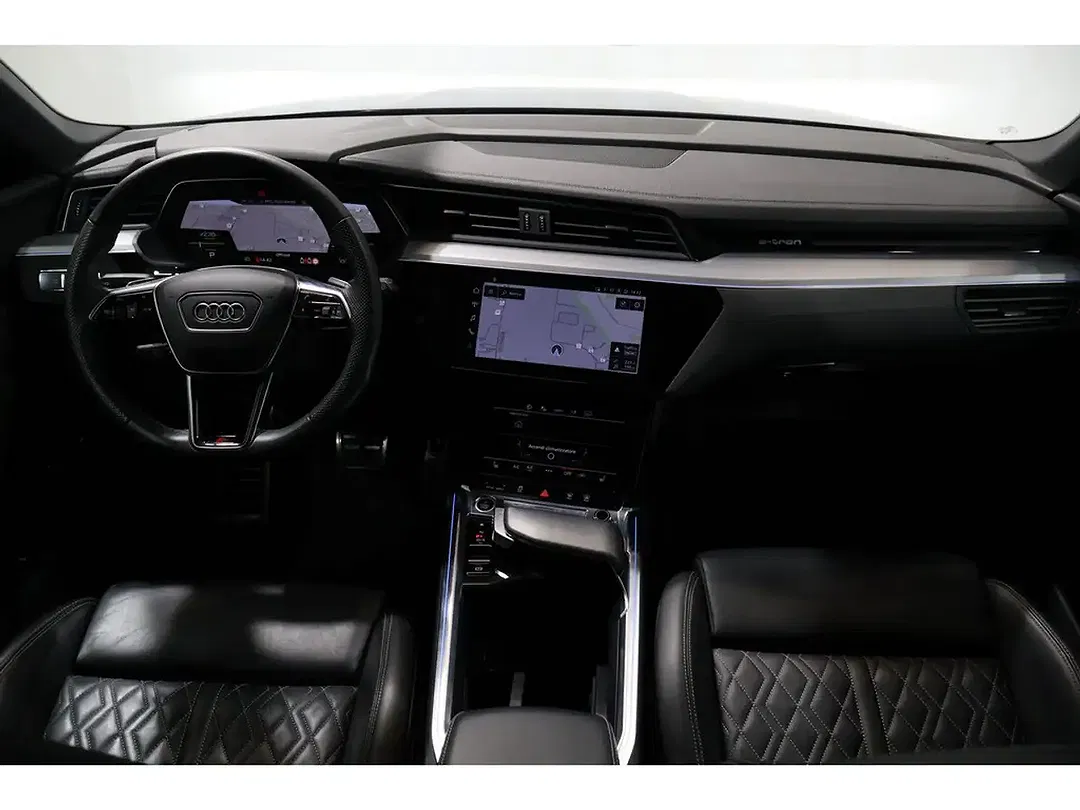 Audi Q8 - Thumbnail 8
