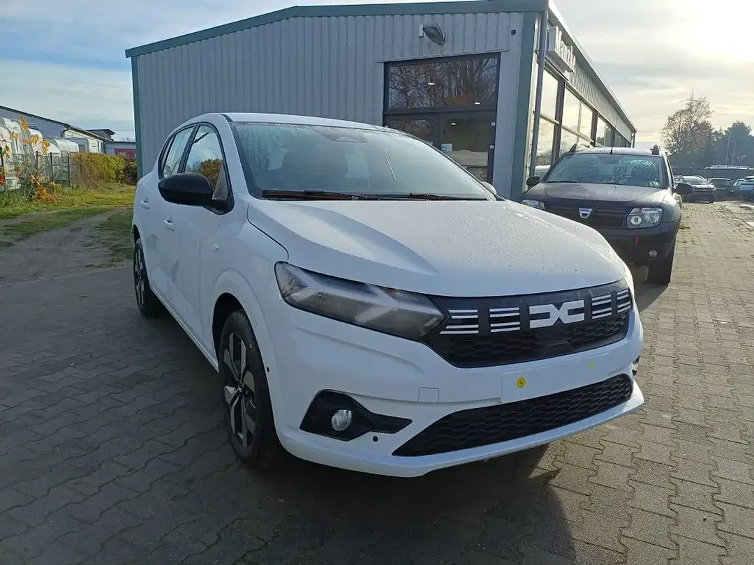 Dacia Sandero - Thumbnail 3