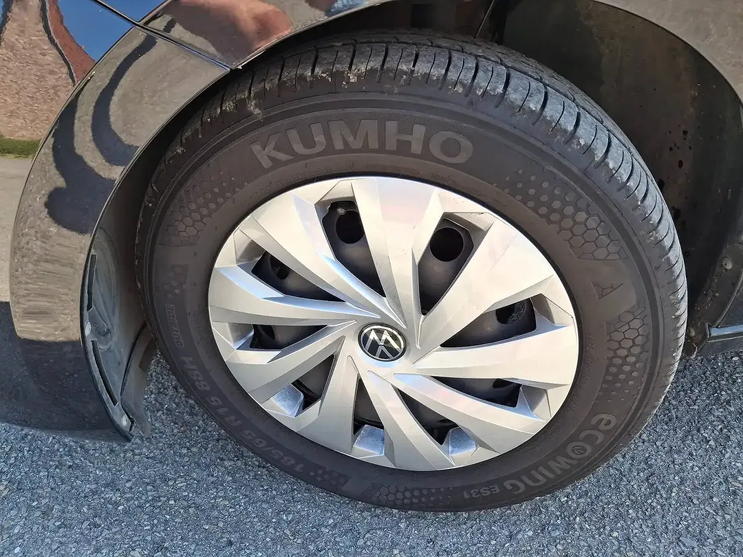 Volkswagen Polo - Thumbnail 4