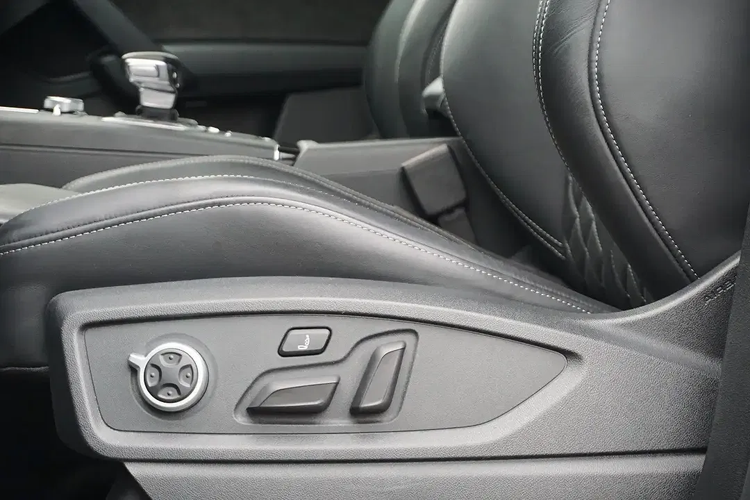 Audi SQ5 - Thumbnail 12