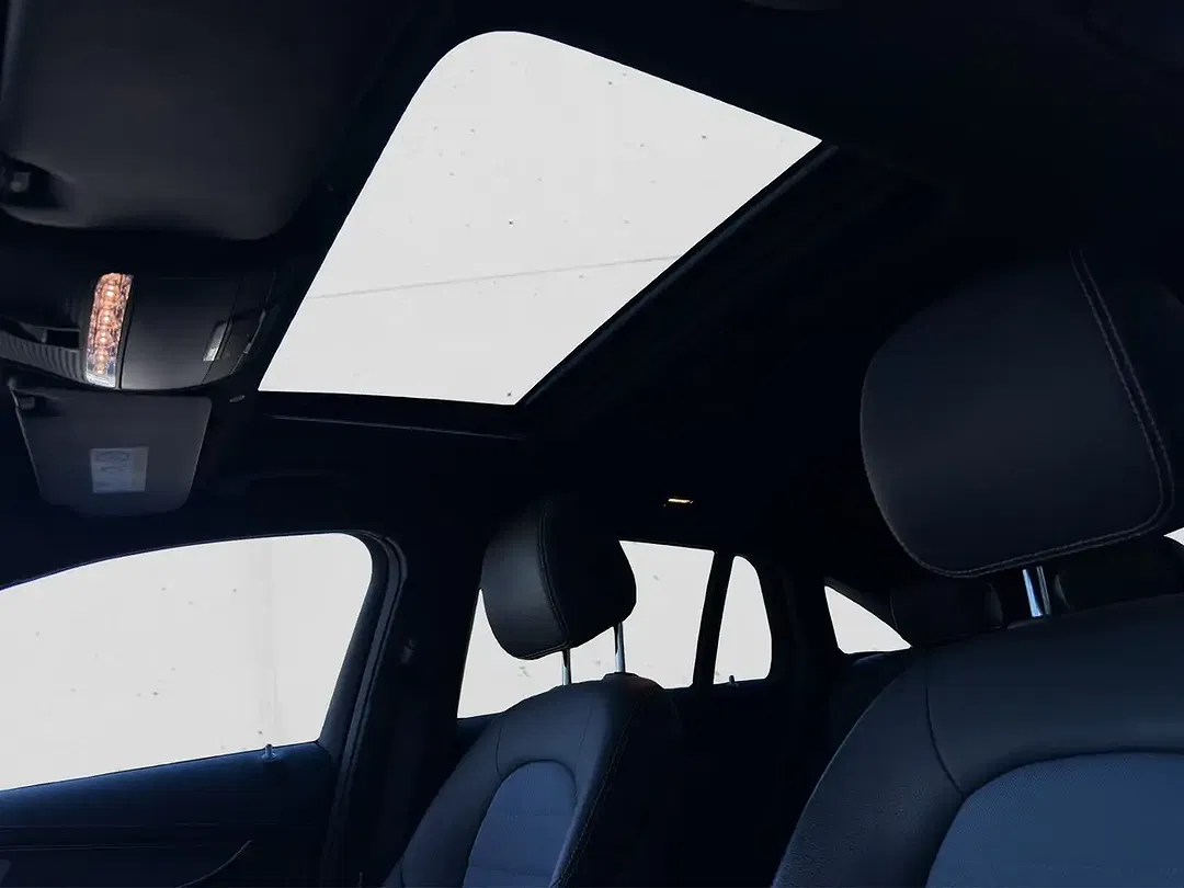 Mercedes-Benz EQC 400 - Thumbnail 13