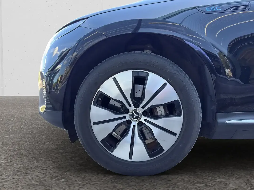 Mercedes-Benz EQC 400 - Thumbnail 7