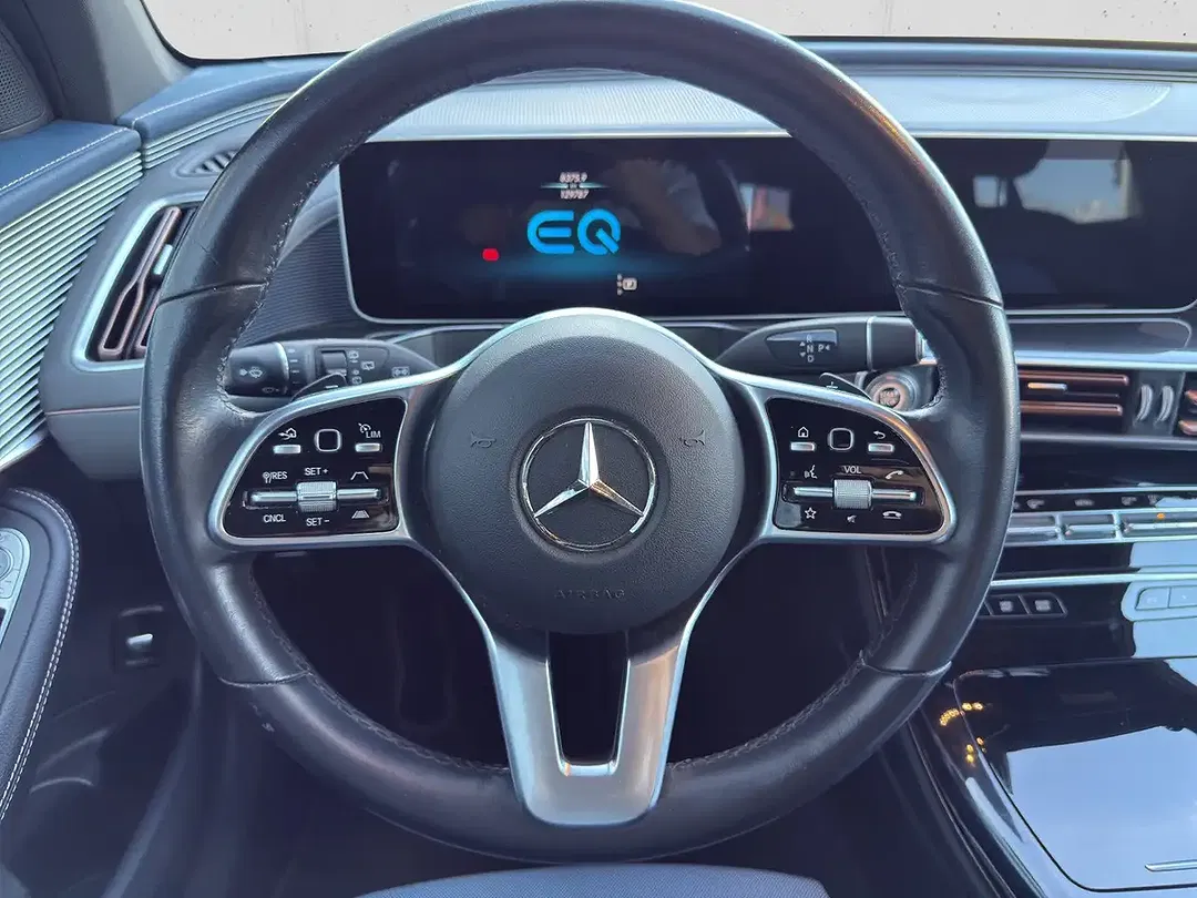 Mercedes-Benz EQC 400 - Thumbnail 9