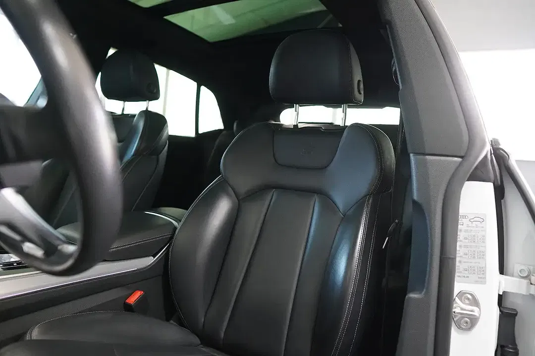 Audi SQ8 - Thumbnail 13