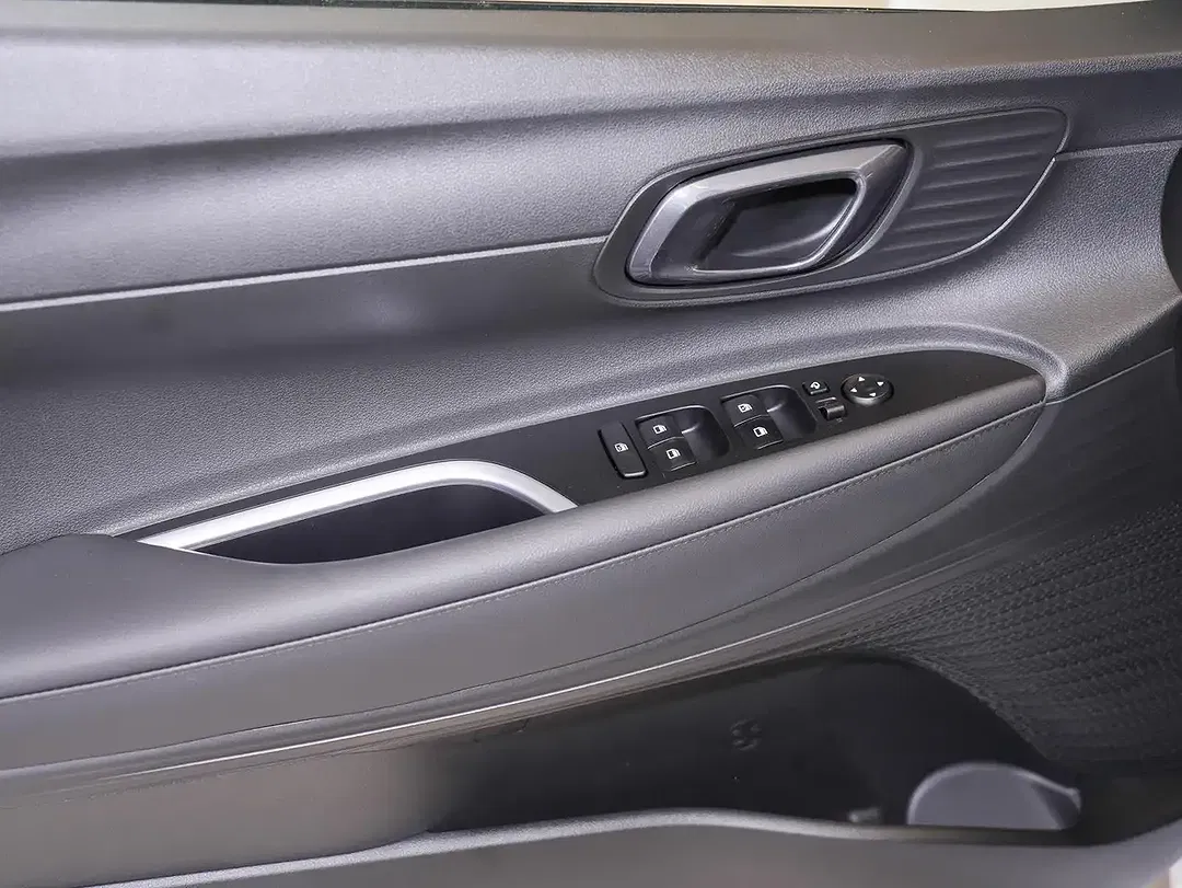 Hyundai i20 - Thumbnail 6