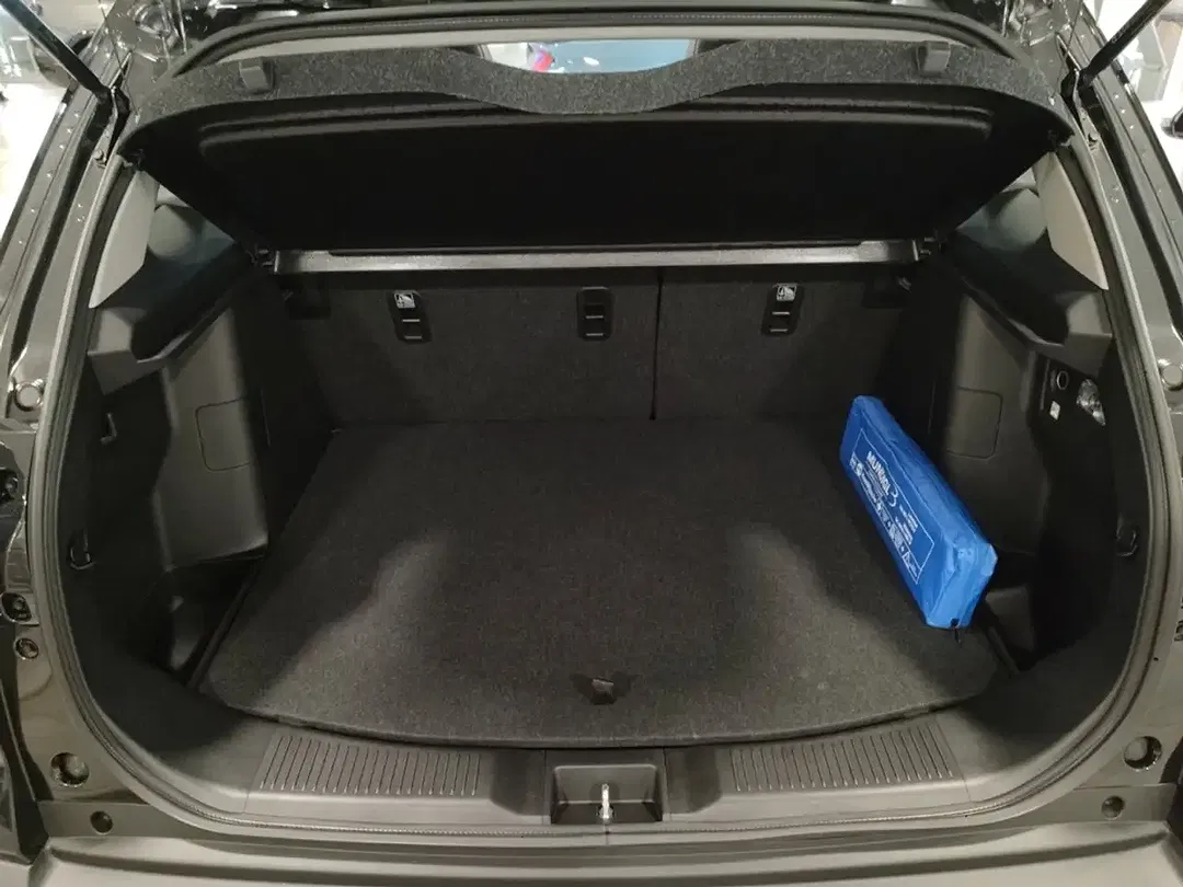 Suzuki SX4 S-Cross - Thumbnail 14