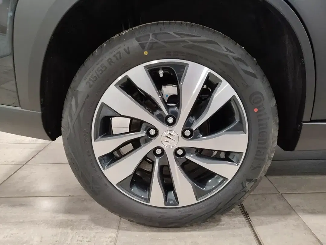 Suzuki SX4 S-Cross - Thumbnail 2