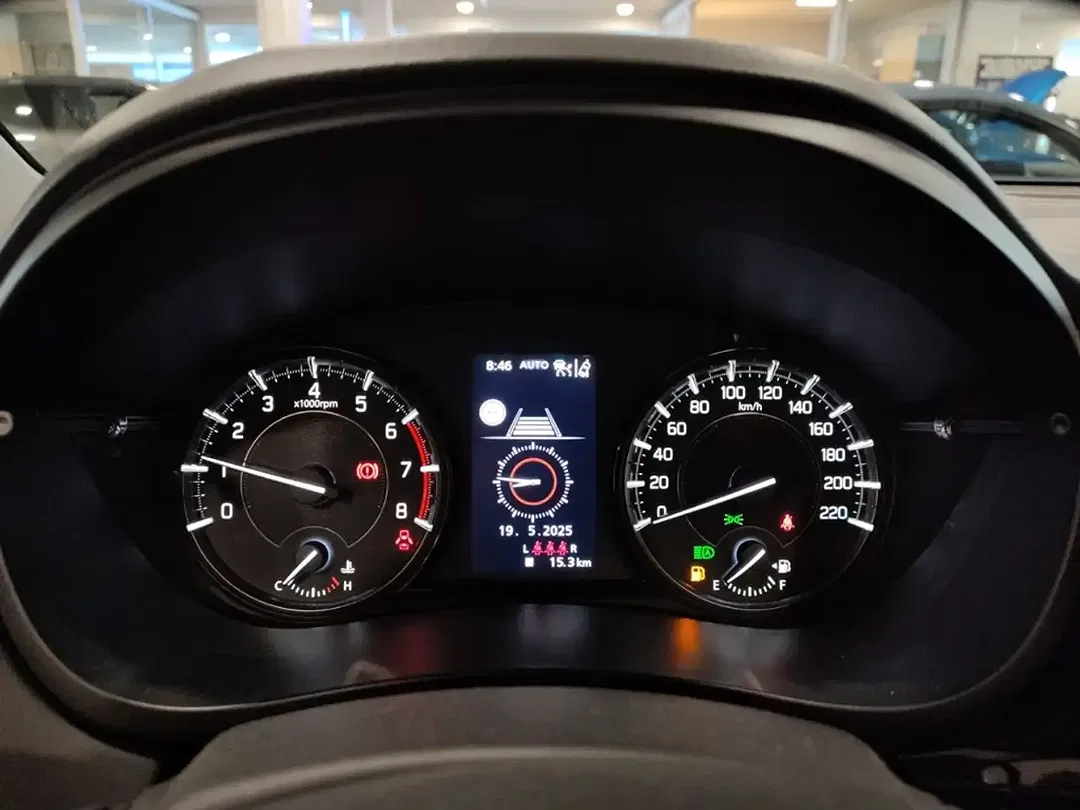 Suzuki SX4 S-Cross - Thumbnail 9