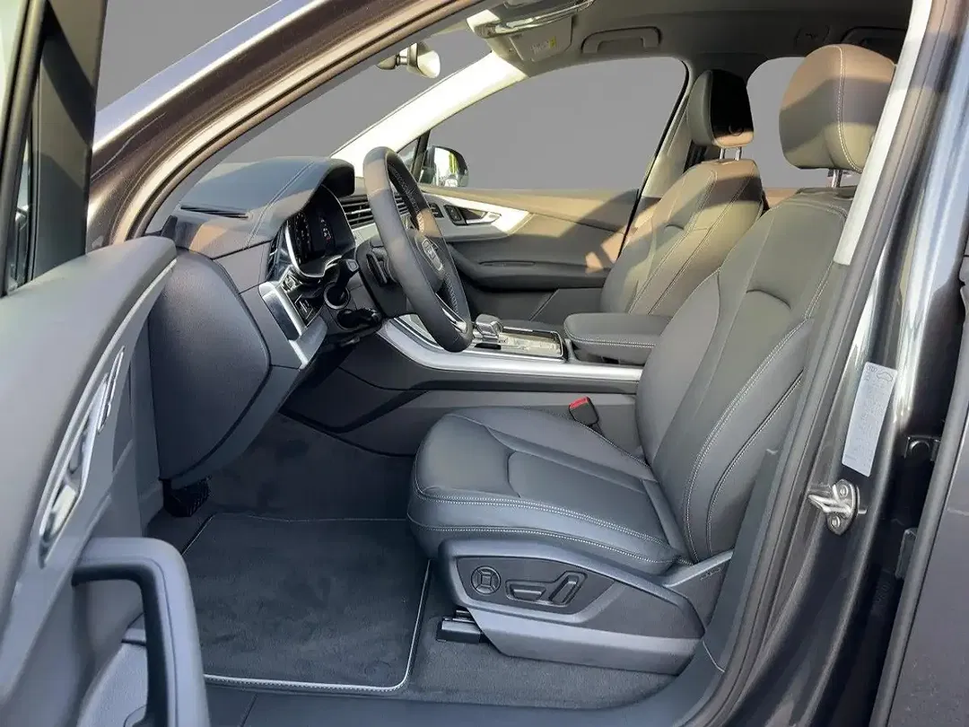 Audi Q7 - Thumbnail 5