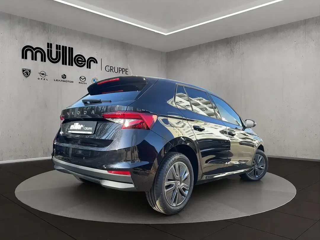 Skoda Fabia - Thumbnail 2