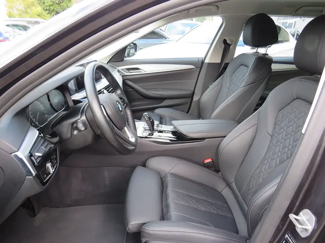 BMW 520 - Thumbnail 8
