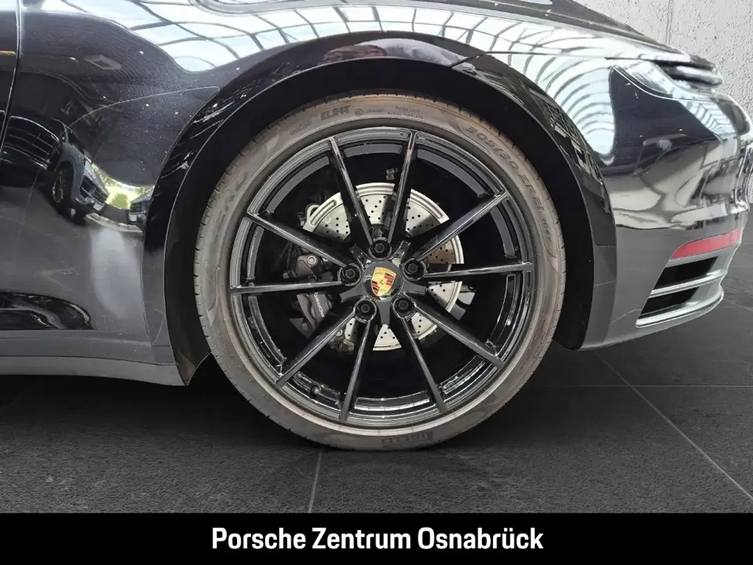 Porsche 992 - Thumbnail 13