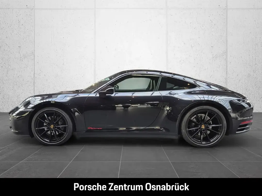 Porsche 992 - Thumbnail 2