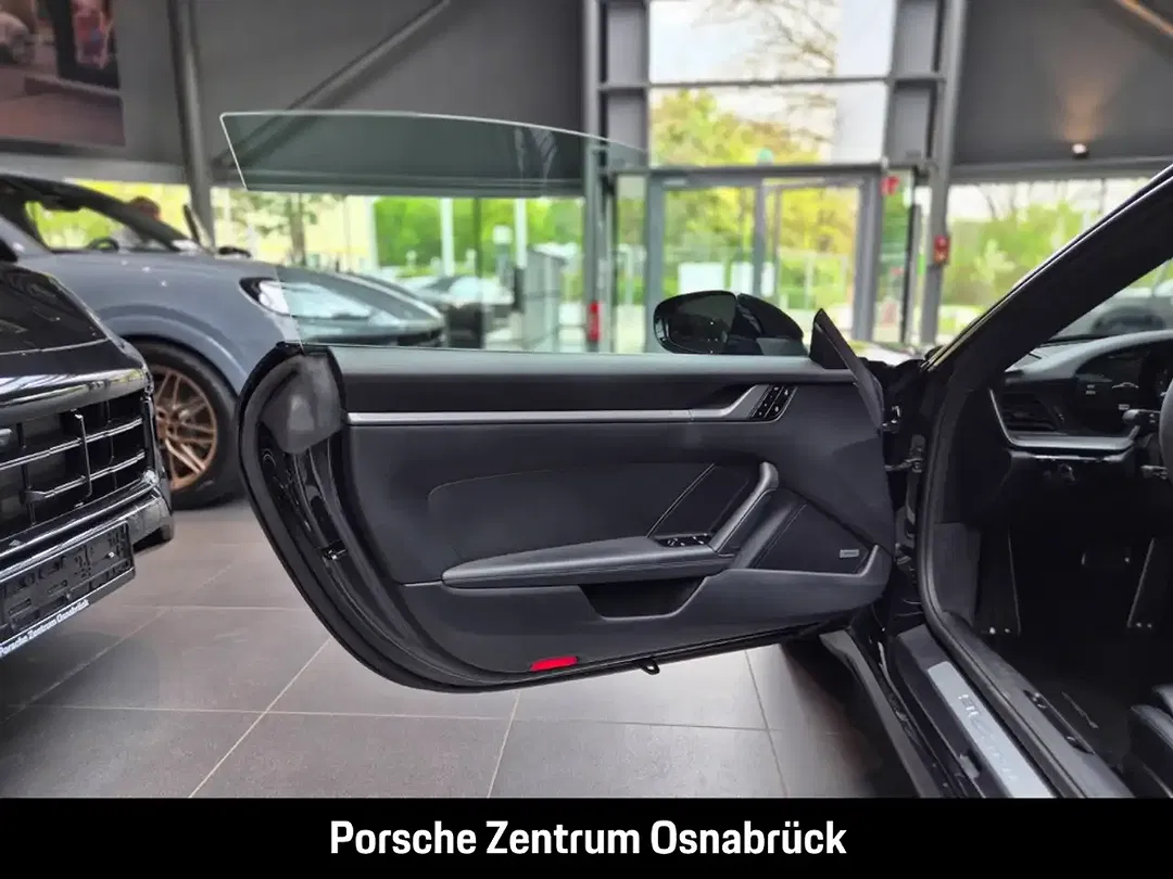 Porsche 992 - Thumbnail 4