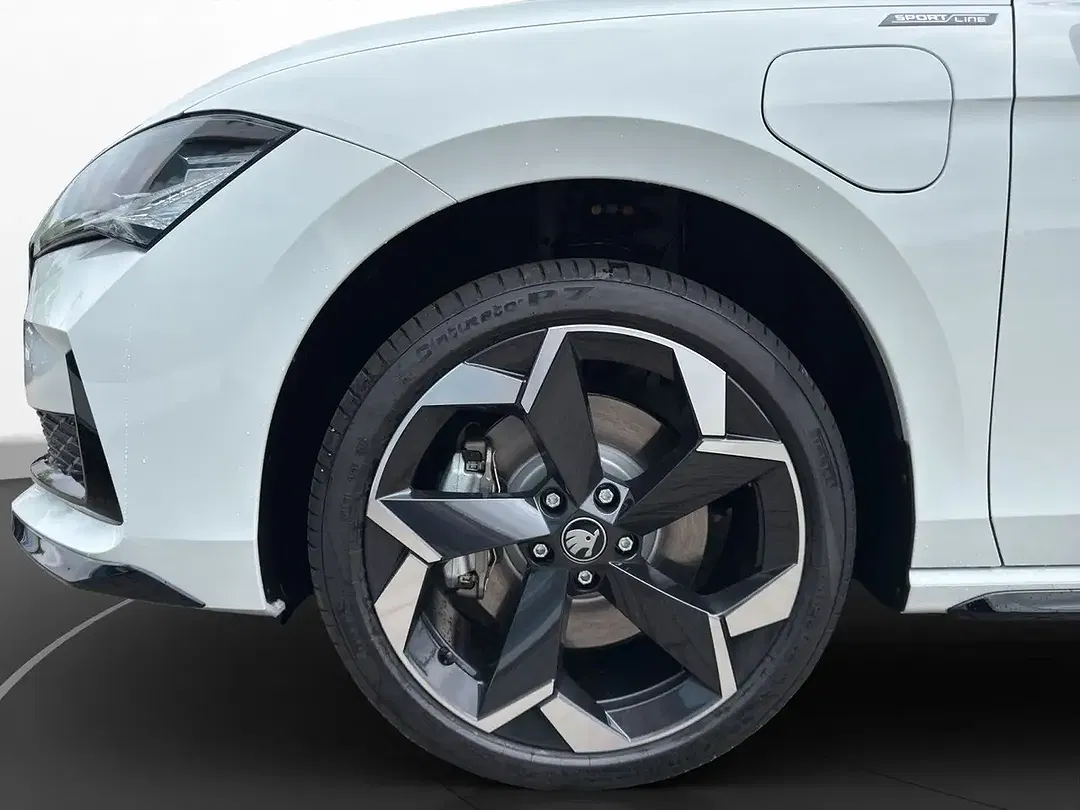 Skoda Superb - Thumbnail 6