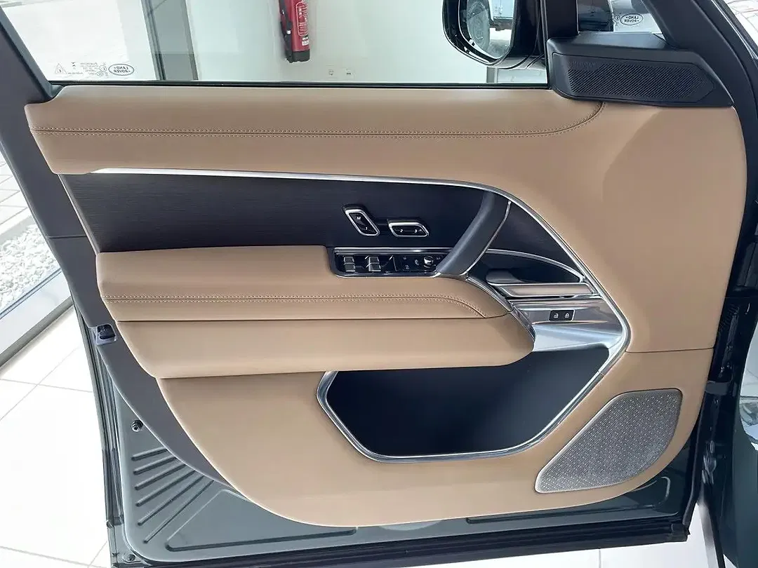 Land Rover Range Rover - Thumbnail 22