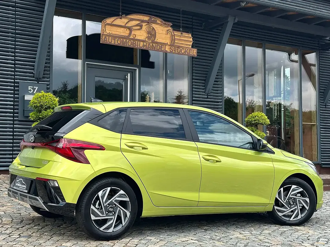 Hyundai i20 - Thumbnail 3
