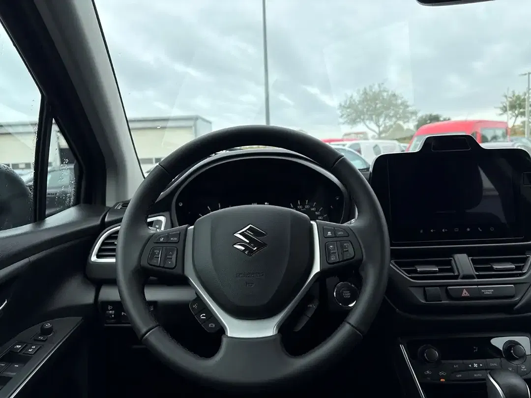 Suzuki SX4 S-Cross - Thumbnail 14