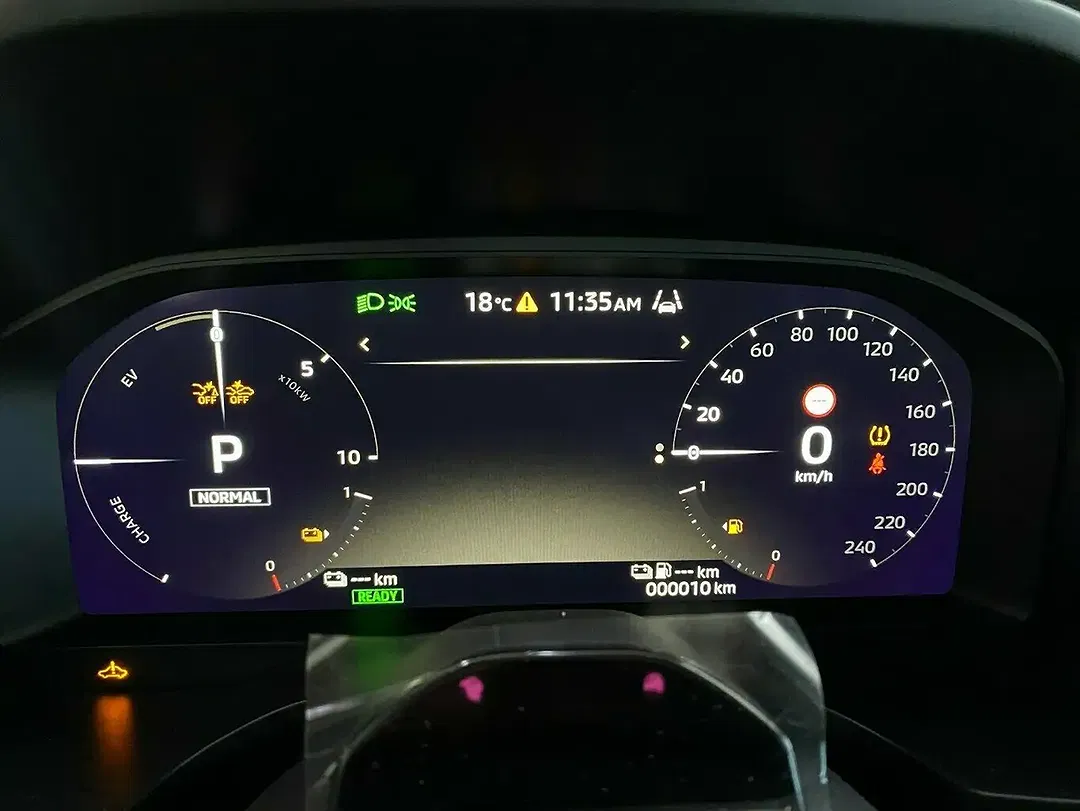 Mitsubishi Outlander - Thumbnail 11