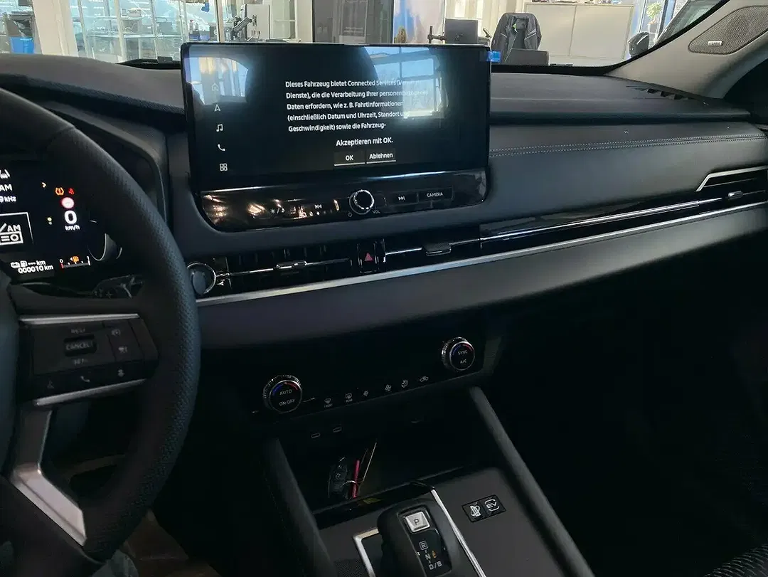 Mitsubishi Outlander - Thumbnail 9