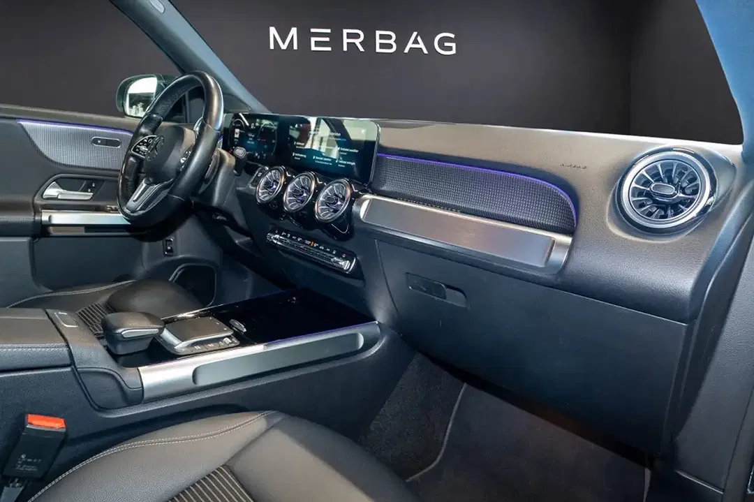 Mercedes-Benz EQB 250 - Thumbnail 10
