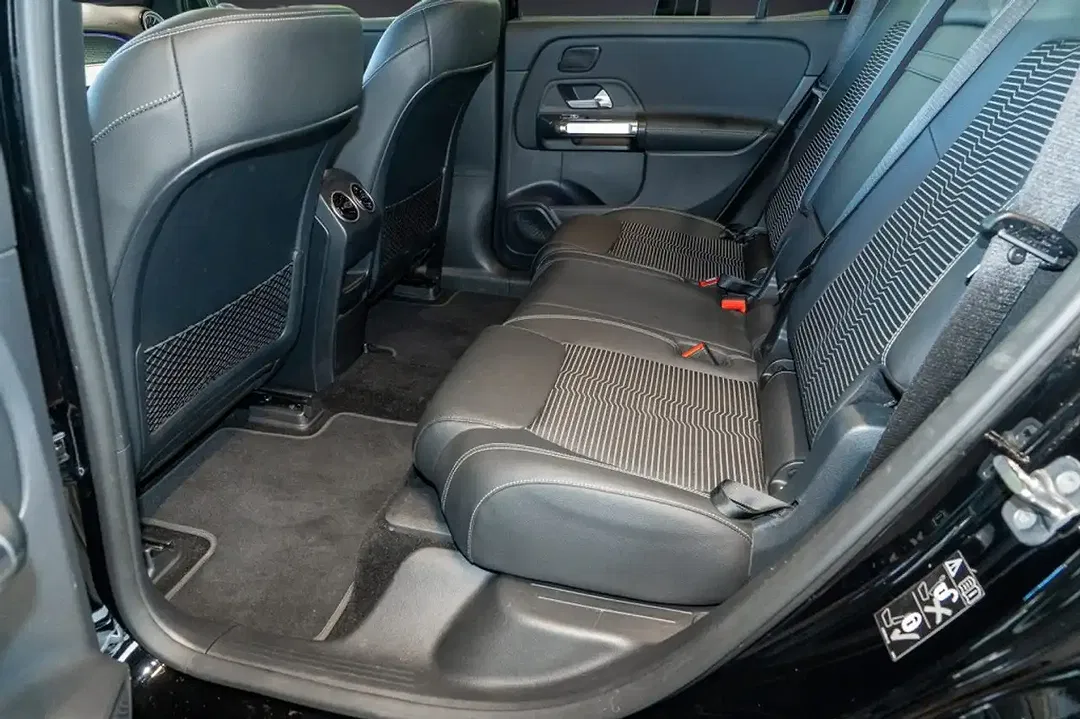 Mercedes-Benz EQB 250 - Thumbnail 12