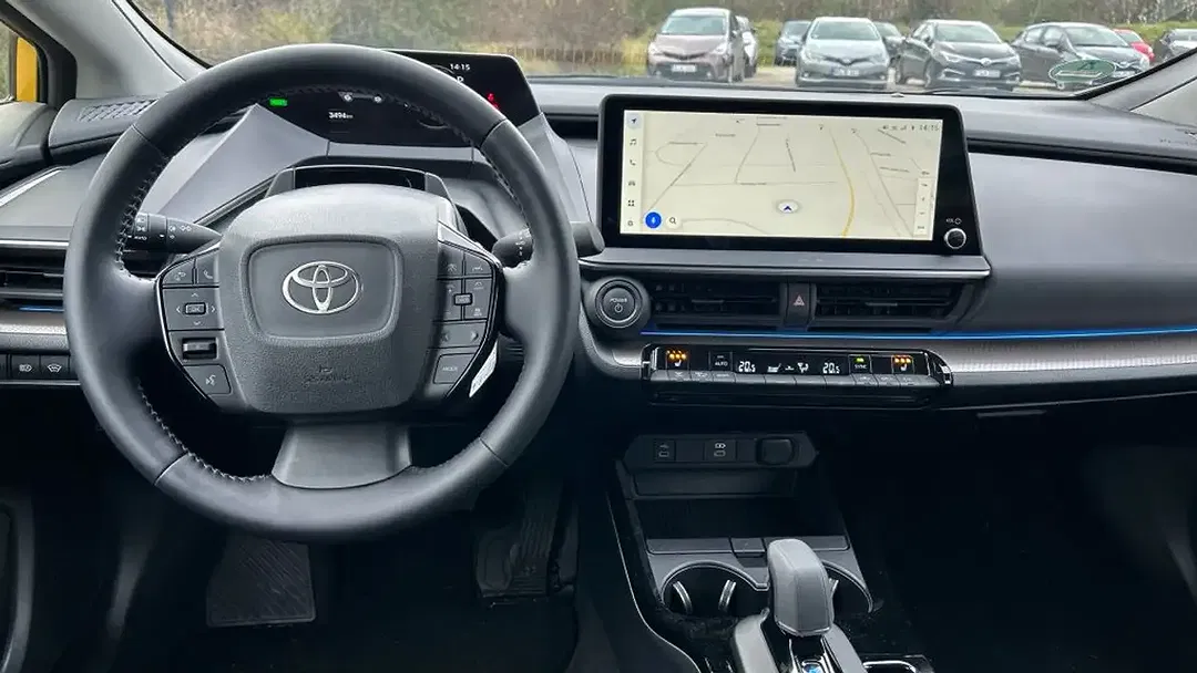 Toyota Prius - Thumbnail 12
