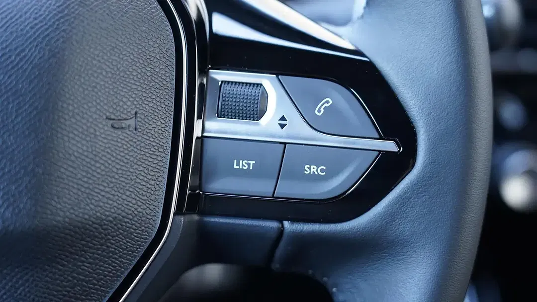 Peugeot 2008 - Thumbnail 9