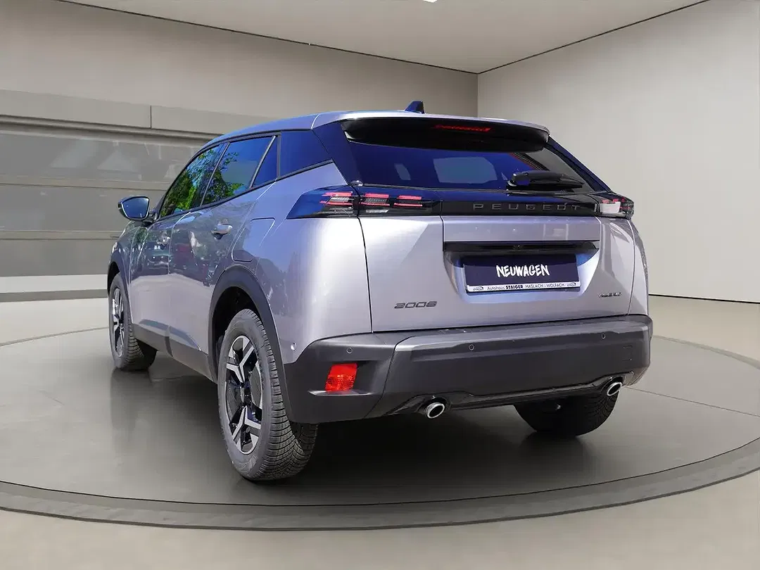 Peugeot 2008 - Thumbnail 4