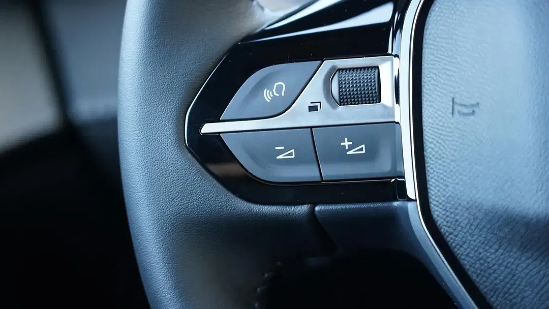 Peugeot 2008 - Thumbnail 8