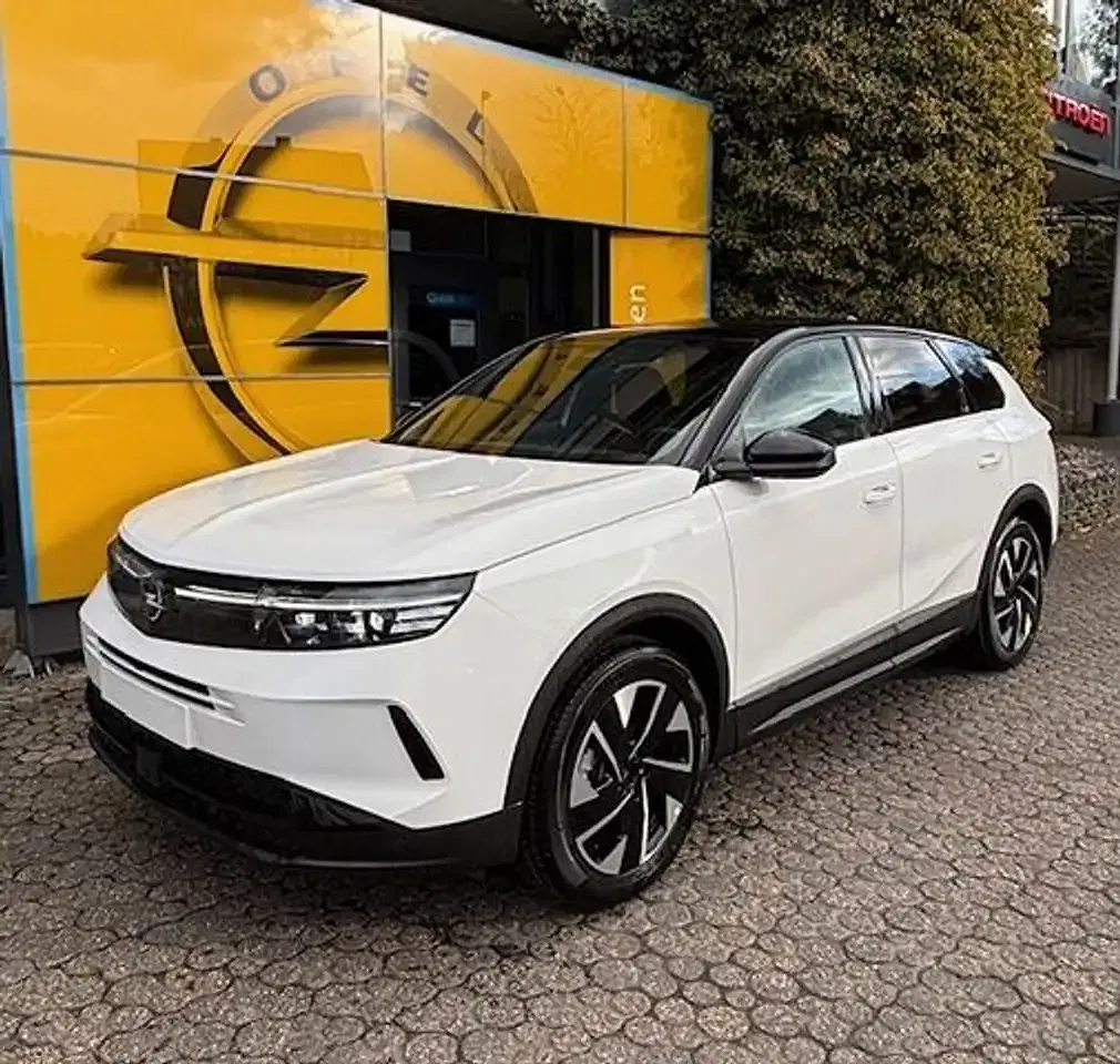 Opel Grandland - Thumbnail 1