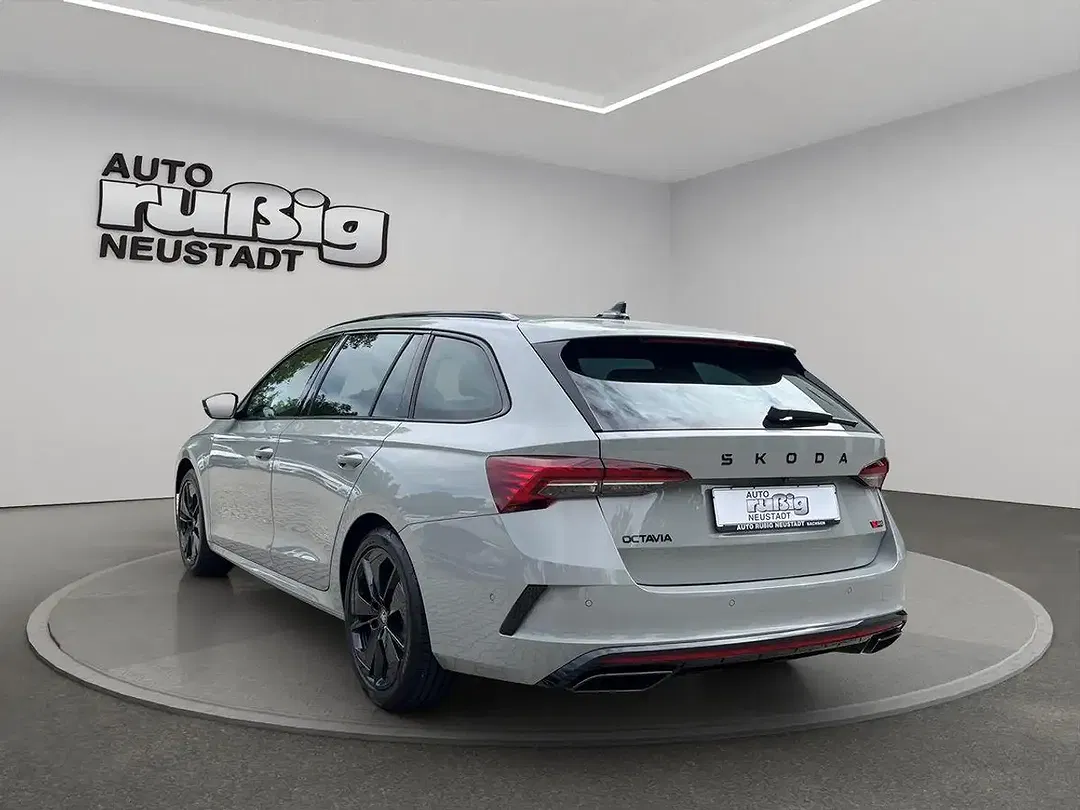 Skoda Octavia - Thumbnail 3