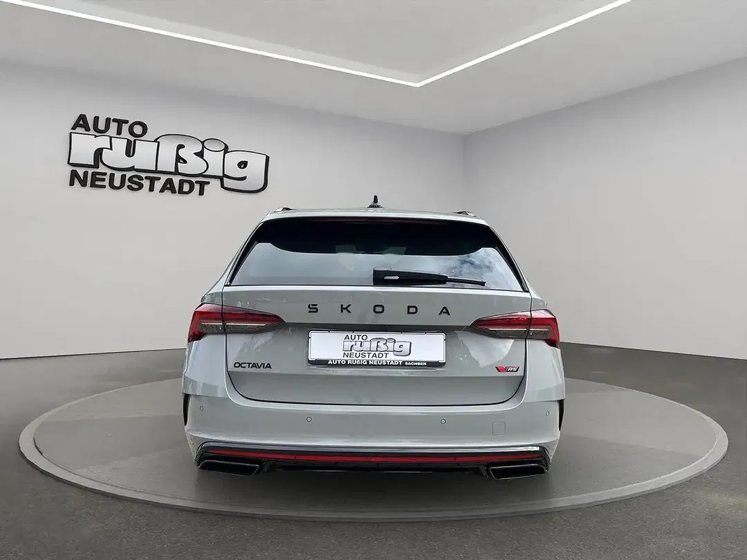 Skoda Octavia - Thumbnail 4