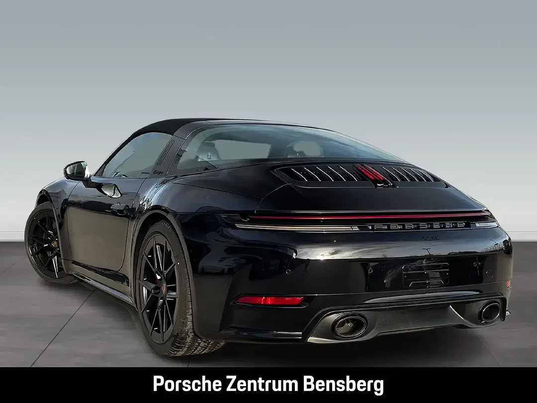 Porsche 911 - Thumbnail 3
