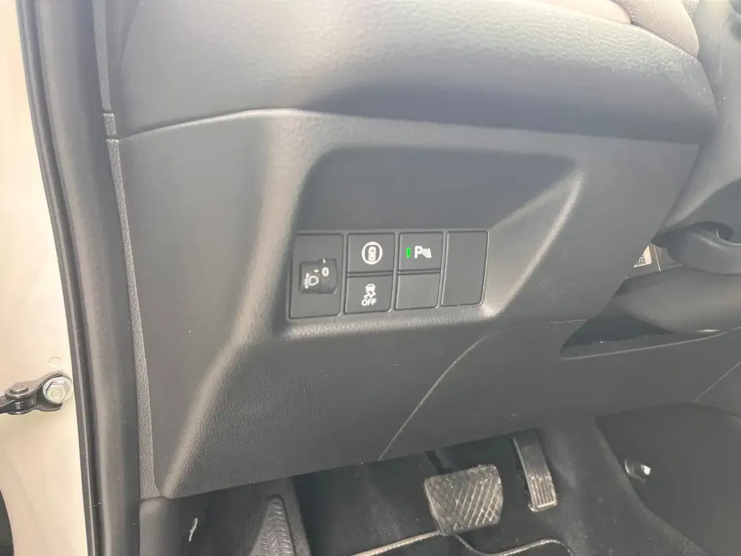 Honda Jazz - Thumbnail 10