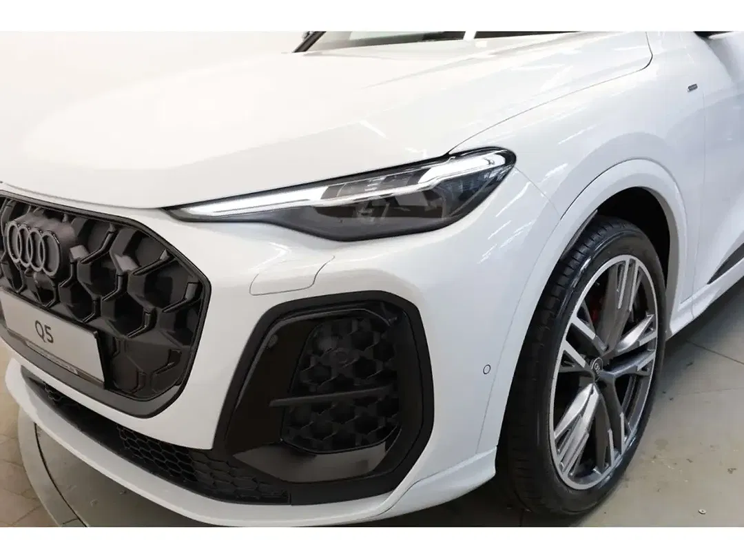 Audi Q5 - Thumbnail 6