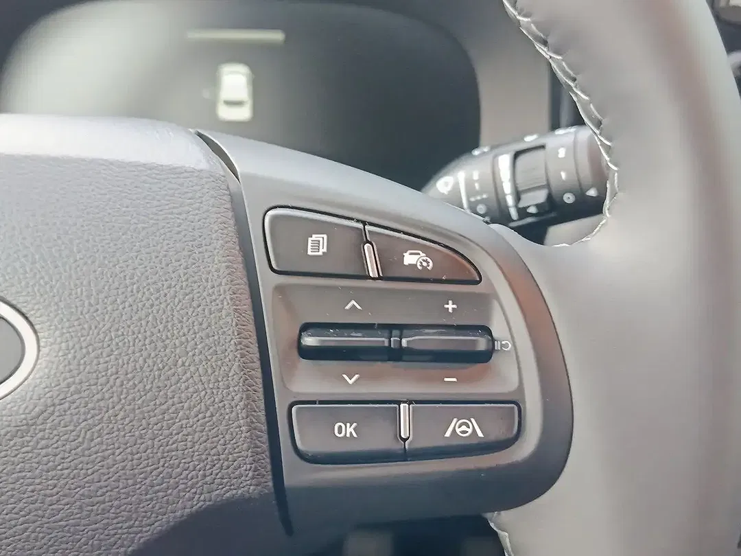 Hyundai i10 - Thumbnail 14