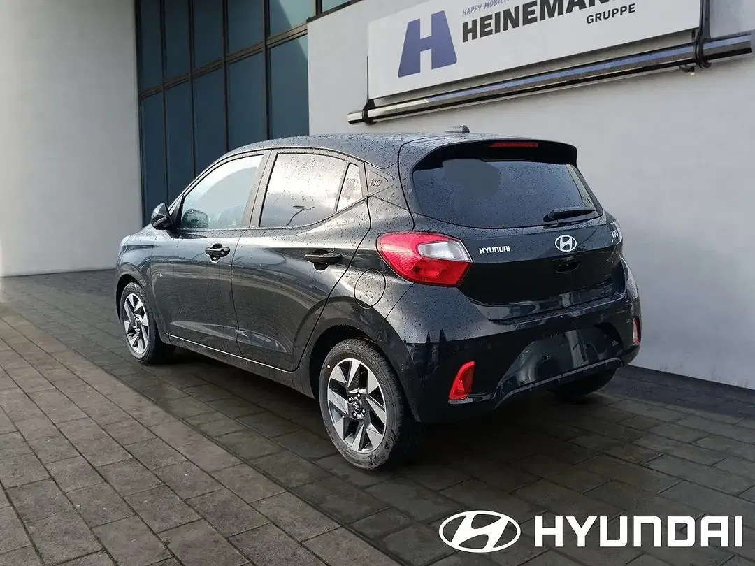 Hyundai i10 - Thumbnail 3