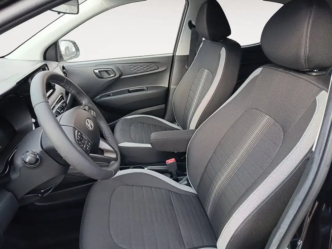 Hyundai i10 - Thumbnail 9