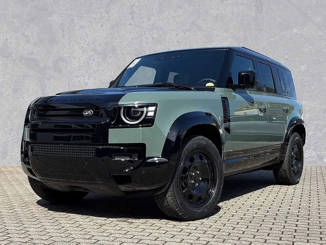 Land Rover Defender - Thumbnail 1